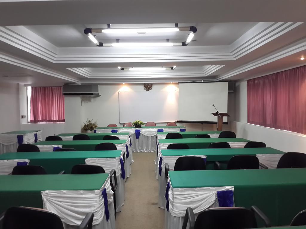 Reddoorz Plus Near Kebayoran Baru Blok S 자카르타 외부 사진