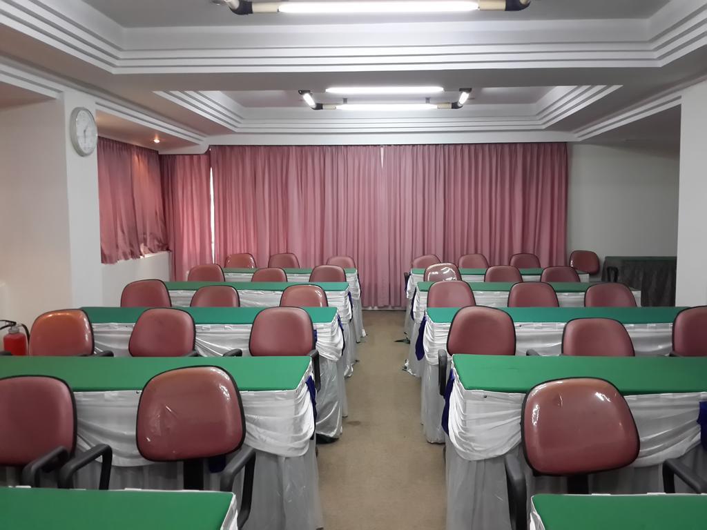 Reddoorz Plus Near Kebayoran Baru Blok S 자카르타 외부 사진