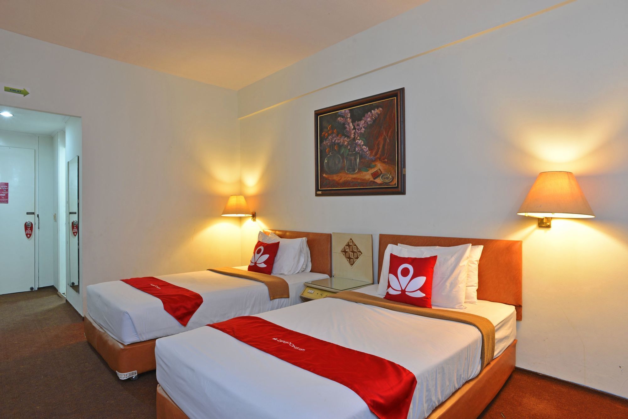 Reddoorz Plus Near Kebayoran Baru Blok S 자카르타 외부 사진